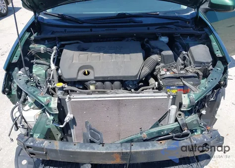 2016 Toyota Corolla Le Eco z USA, uszkodzony, nr VIN 2T1BPRHEXGC568815